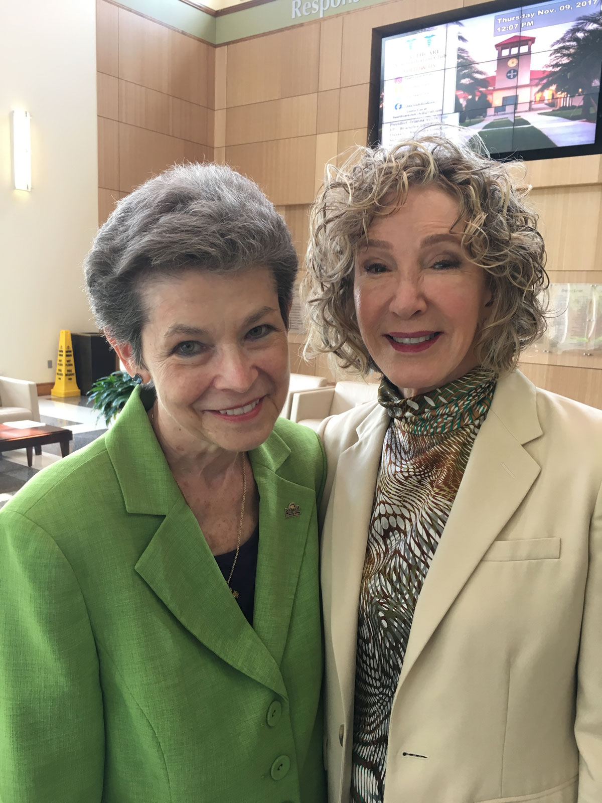 Linda Taggart with donor Maureen Cohn